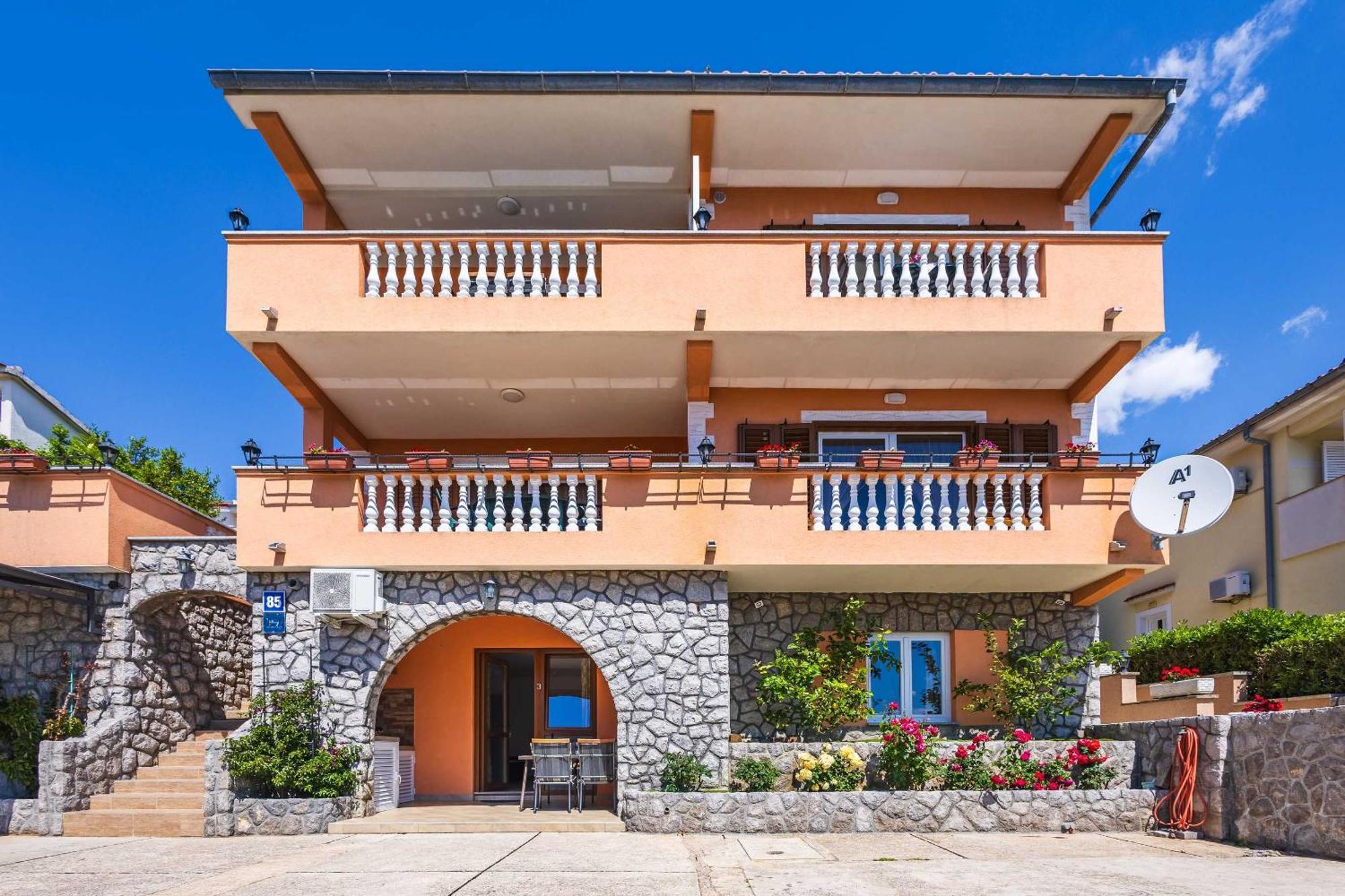 Apartments Rose Čižići Exterior foto