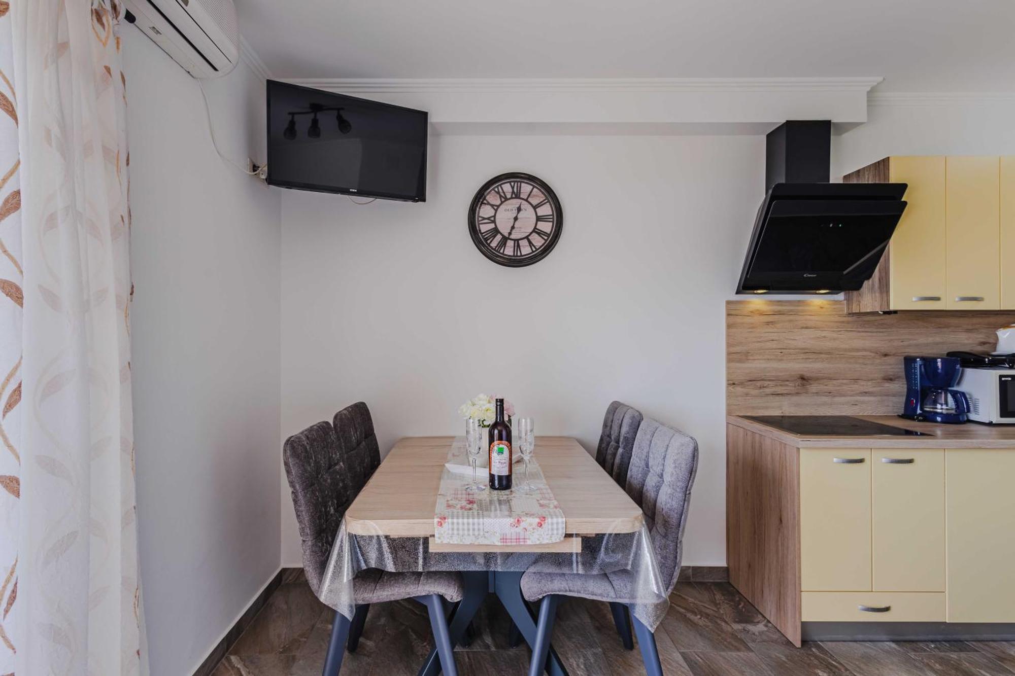 Apartments Rose Čižići Exterior foto